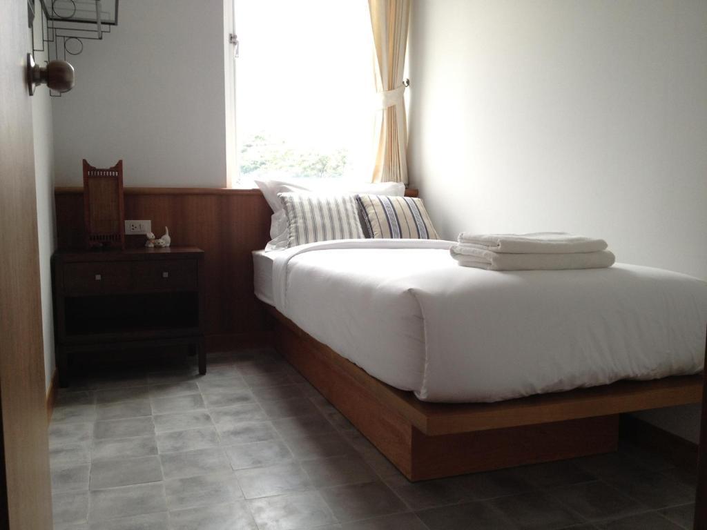 Baan Dinso Hostel@Ratchadamnoen Bangkok Habitación foto